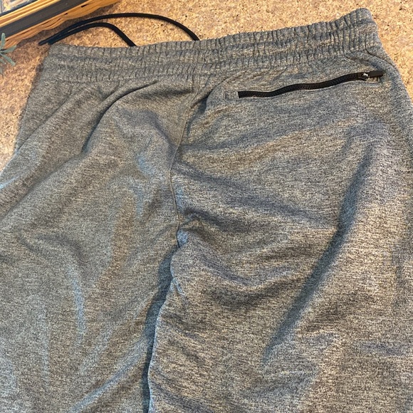 Xersion Gray Joggers Sweatpants Medium - Picture 12 of 15